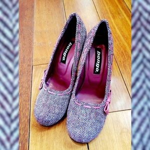 Pink Tweed Herringbone Heels with Ribbon and Bow by Bongo -7.5-